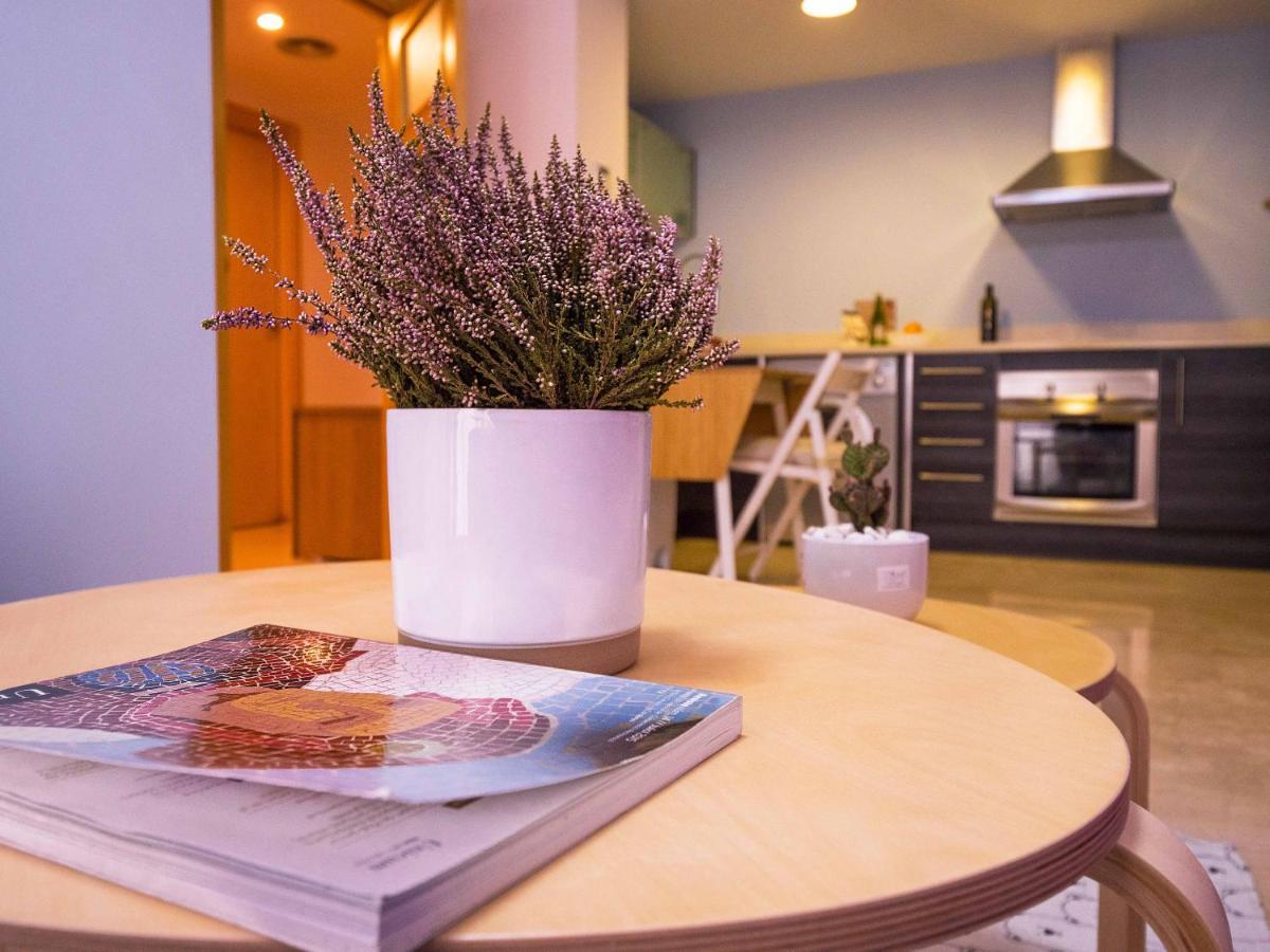 Two Bedroom Stylish Studio, 5 Minutes Walk From The Beach Lloret de Mar Eksteriør bilde