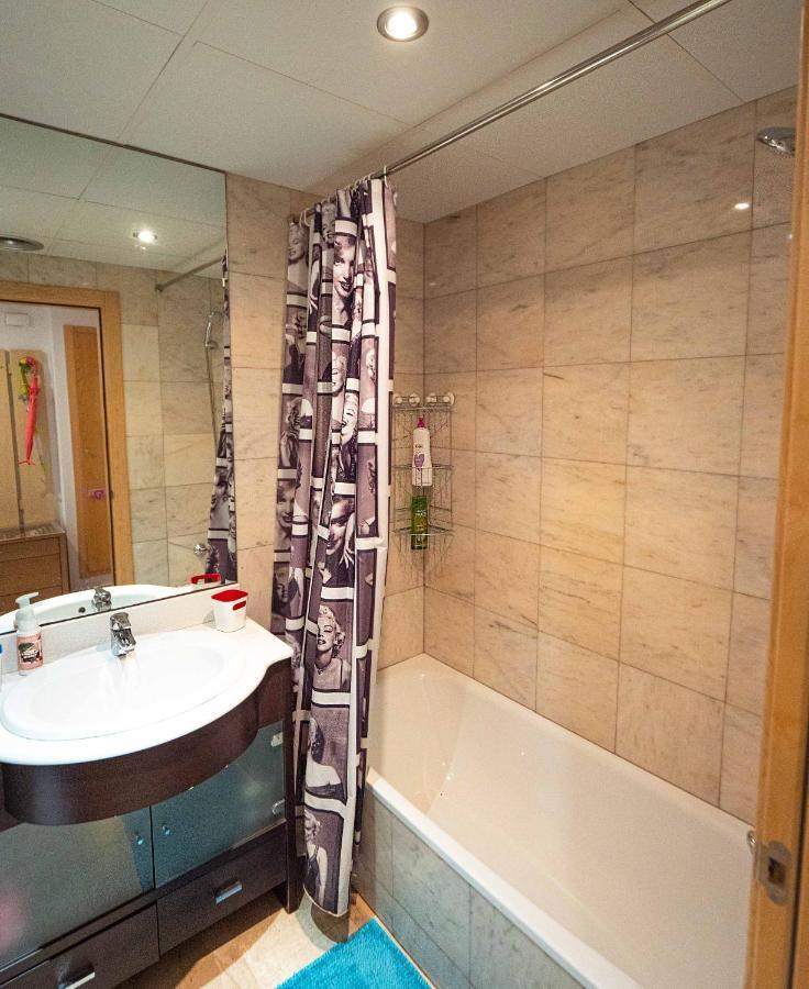 Two Bedroom Stylish Studio, 5 Minutes Walk From The Beach Lloret de Mar Eksteriør bilde