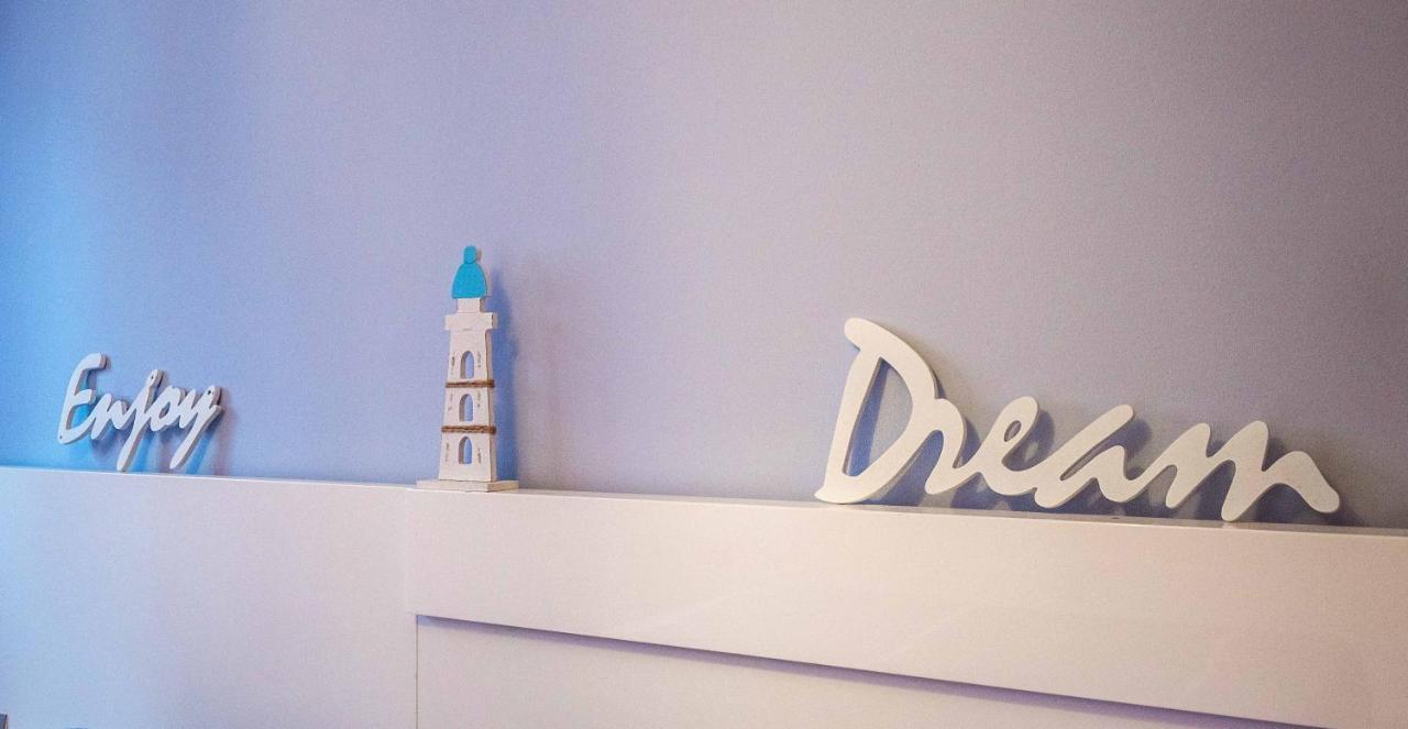 Two Bedroom Stylish Studio, 5 Minutes Walk From The Beach Lloret de Mar Eksteriør bilde
